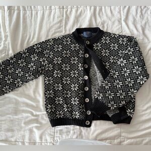 Pendleton Black and White Snowflake Cardigan 100% virgin wool